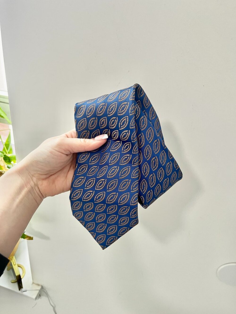 Charvet Men's Blue Leaf Print Silk Neck Tie